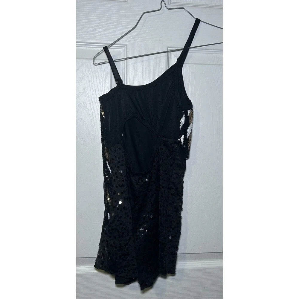 Costume Gallery Youth Girl’s Asymmetrical Sequin Shorts Dance Outfit Size Large